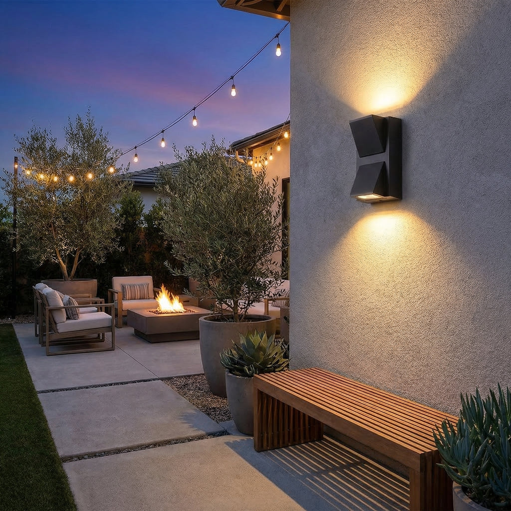 Modern Geometric LED Wall Light 1