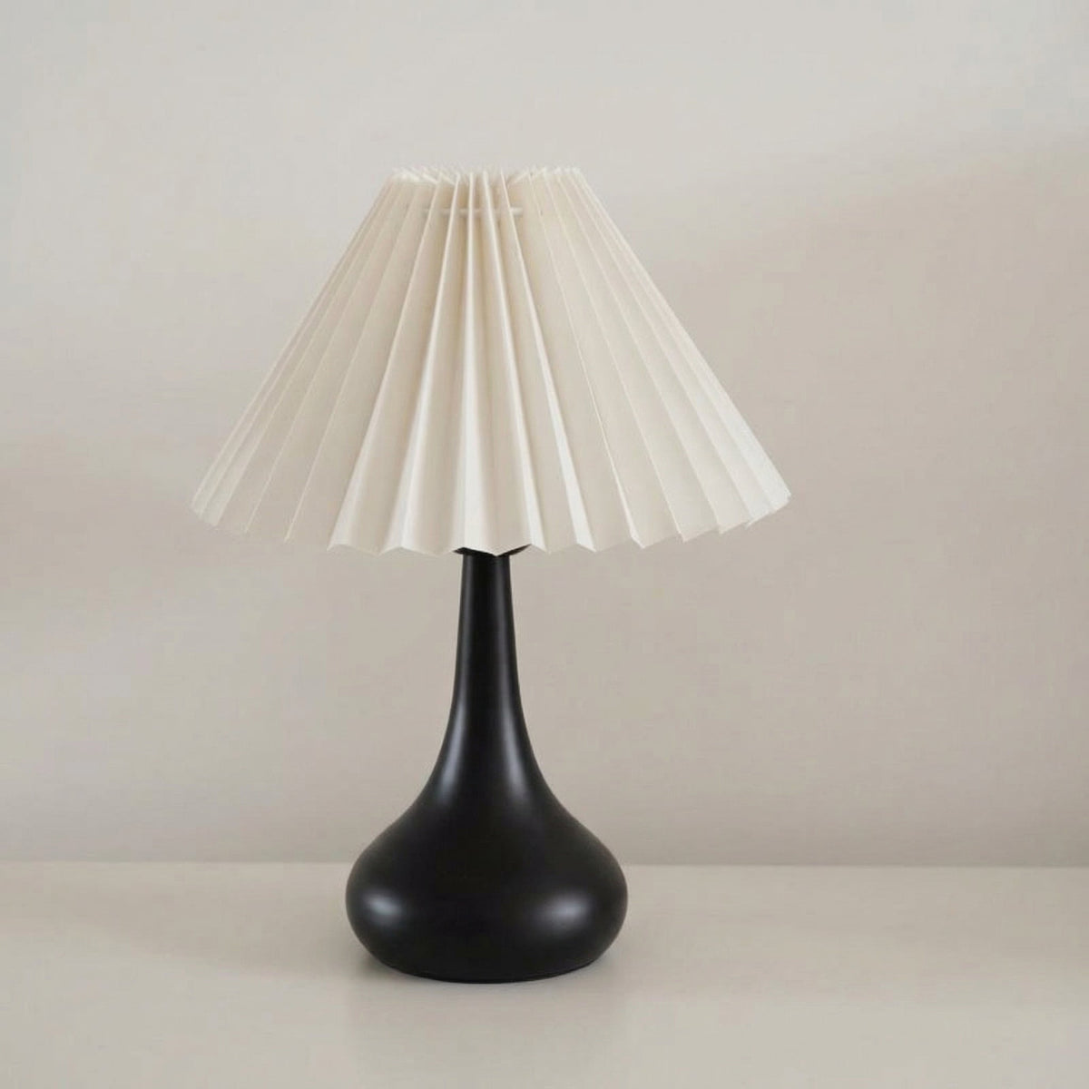 Modern Pleated Shade Table Lamp 1